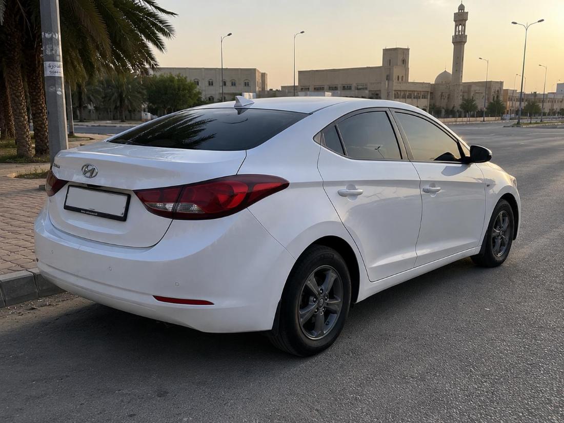 Location Hyundai Avante &agrave; M&eacute;dine pas cher - vue 2